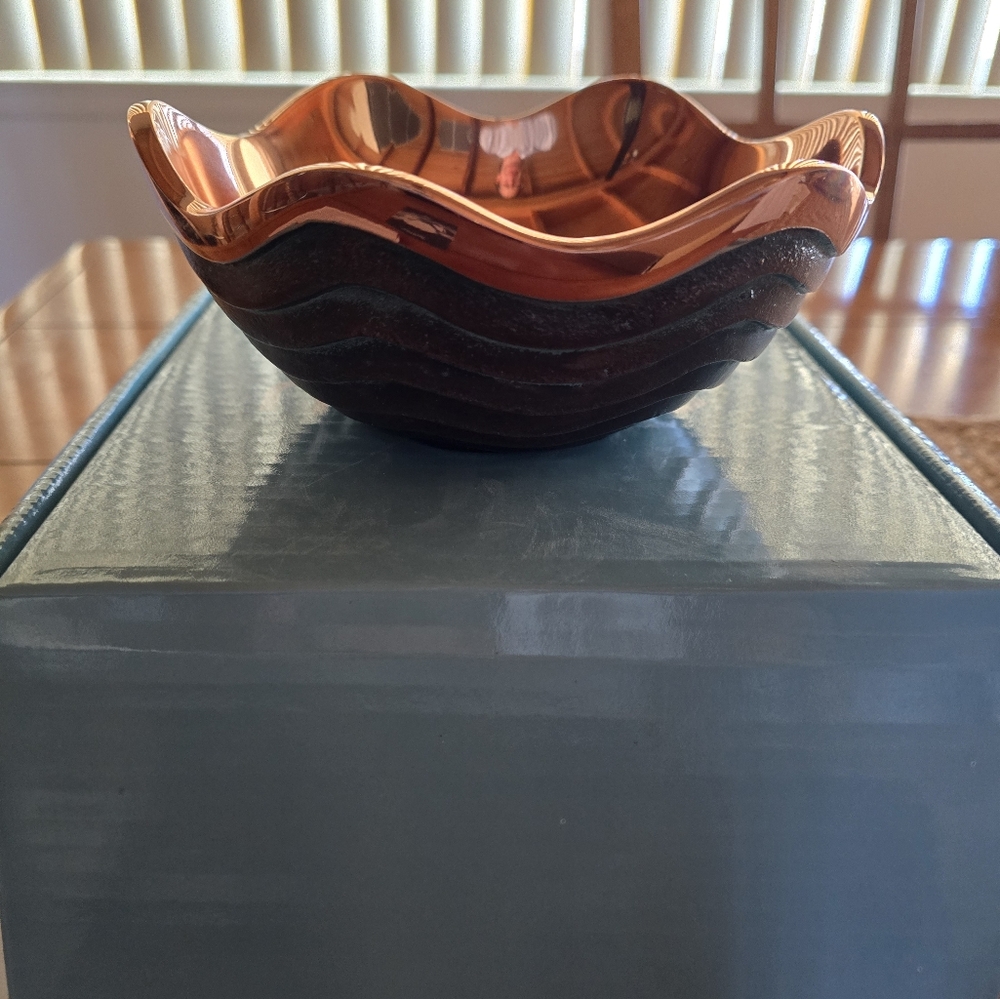 New Vintage 2000 Nambé Copper Canyon Bowl by Lisa Smith - Picture 6 of 12